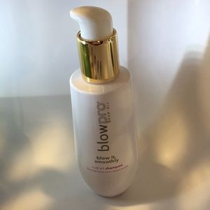 BLOW PRO oud oil SHAMPOO women new